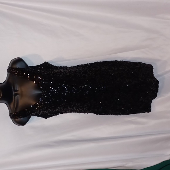 Pretty Guide Stretch black sequin mini dress, lined - Picture 1 of 7